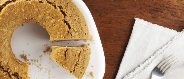 Ciambella da colazione al tè verde